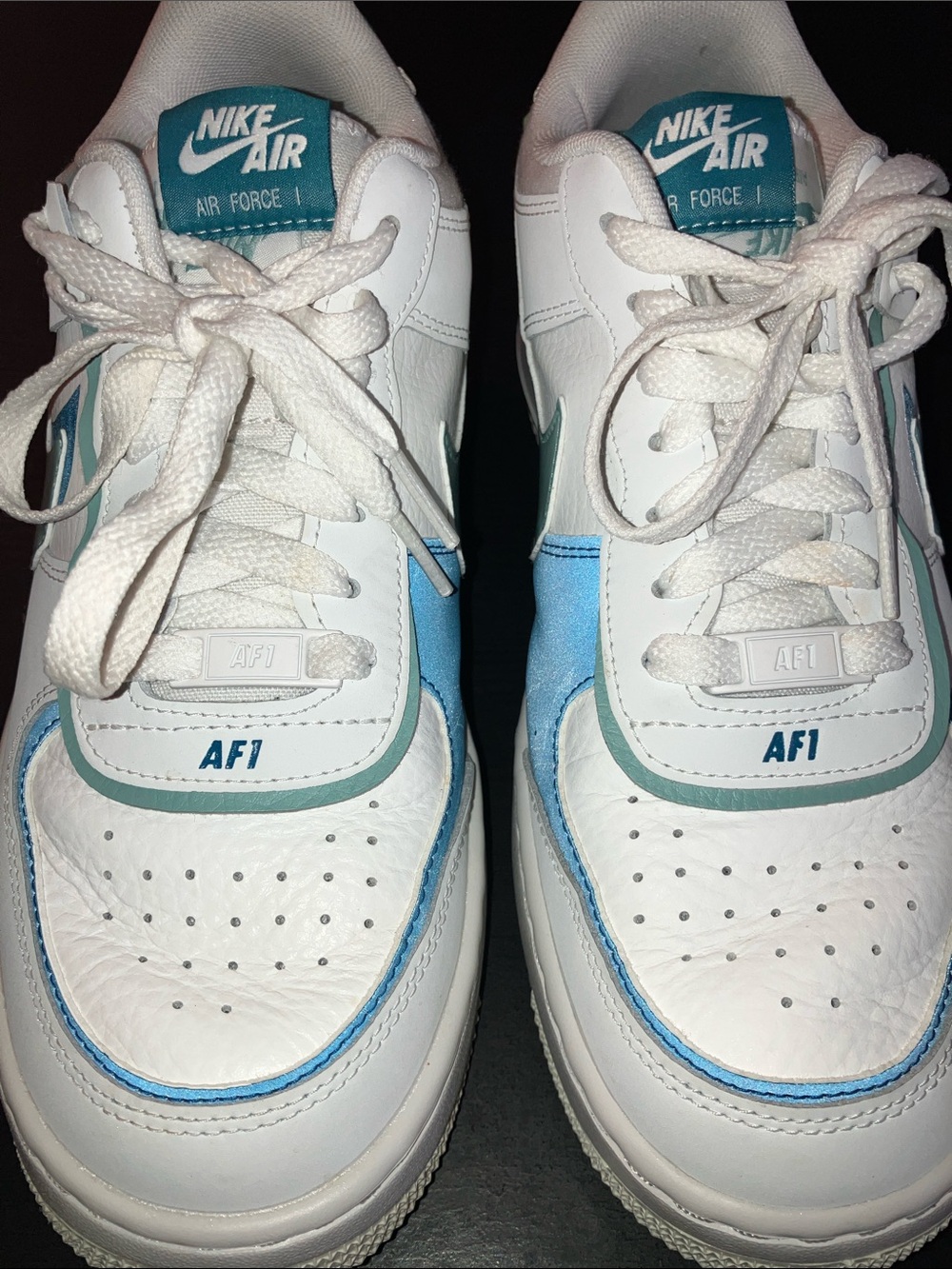 Nike White Teal Low Top Sneakers